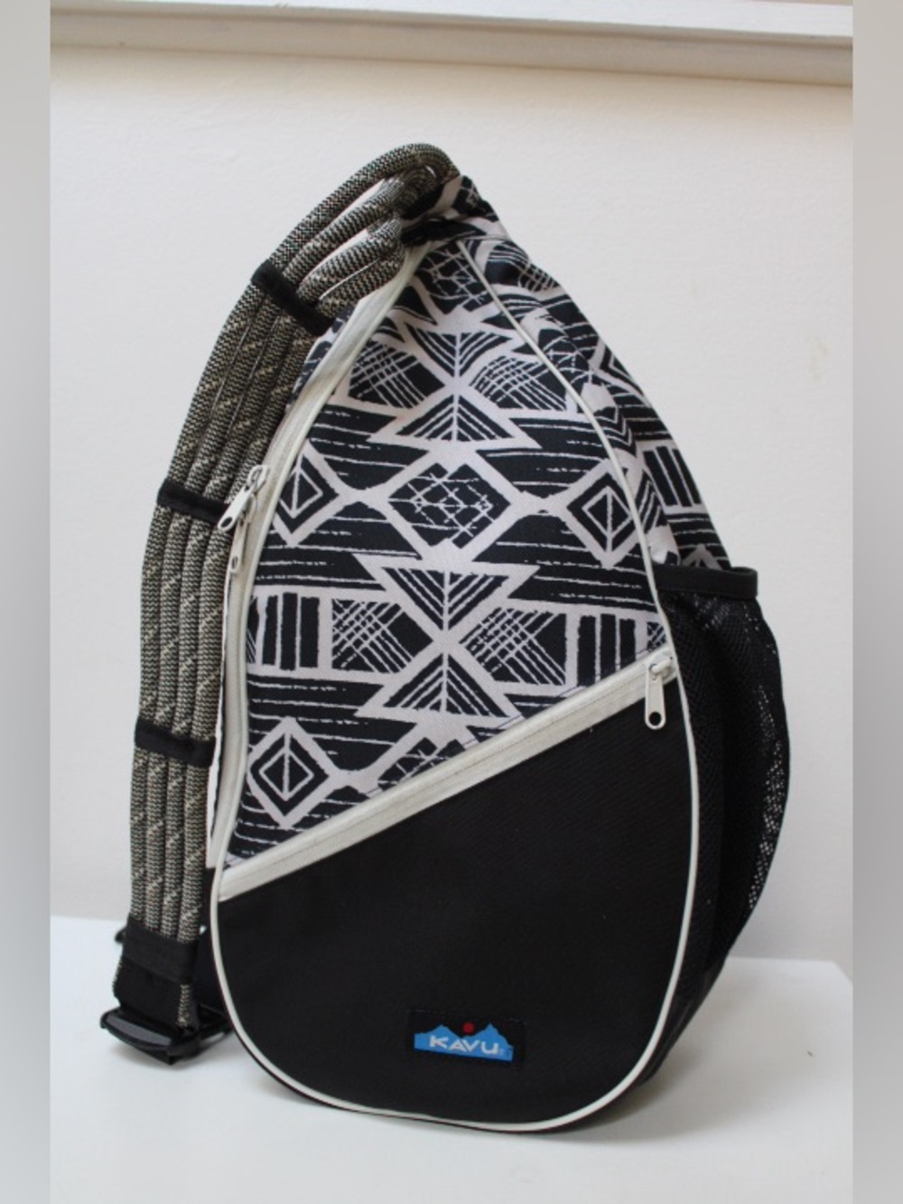 Kavu Paxton sling backpack
